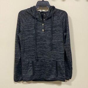 Woman’s long sleeve top medium